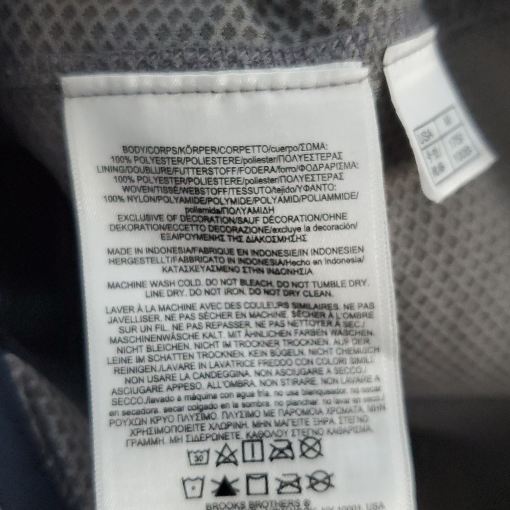 Brooks Brothers Teddy Fleece Vest - Picture 6 of 8